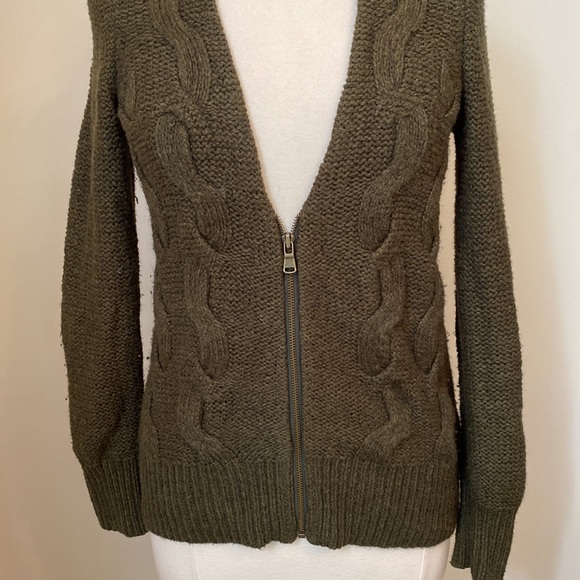LOFT Olive Green Cable Knit Wool Blend Front Zip Cardigan Sweater Size Small - Picture 3 of 8
